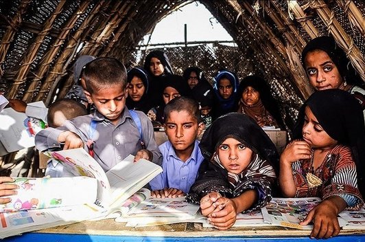 HCHRIR's tweet photo. مدرسه کپری در ایران ـ  سیستان و بلوچستان https://t.co/jgpm5b3bCE
