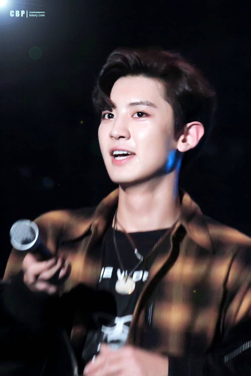 #찬열 indulged in the night