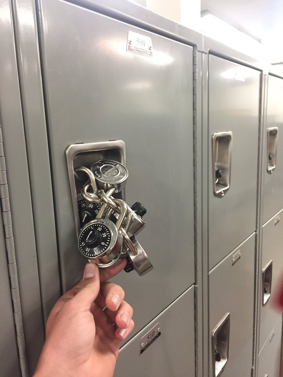 MorganPete1's tweet photo. When your friends do this to your locker https://t.co/PbpIKkv7jz