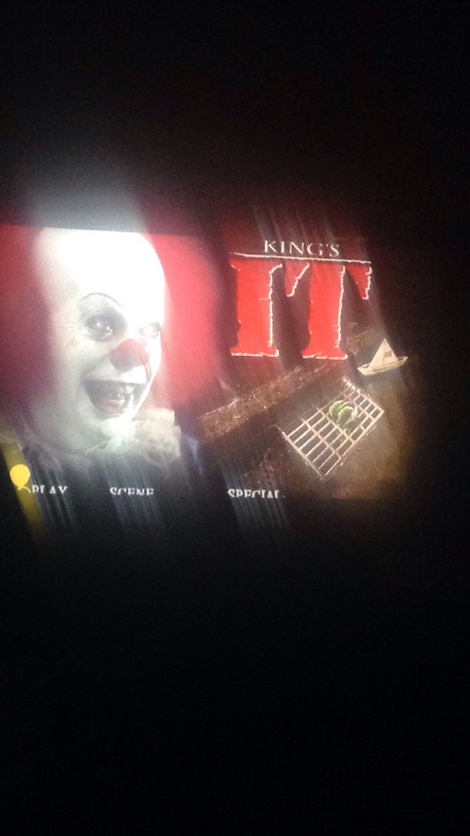 jemma_reason's tweet photo. #clown #it love this film good old classics always the best https://t.co/MzzqnZMJTa
