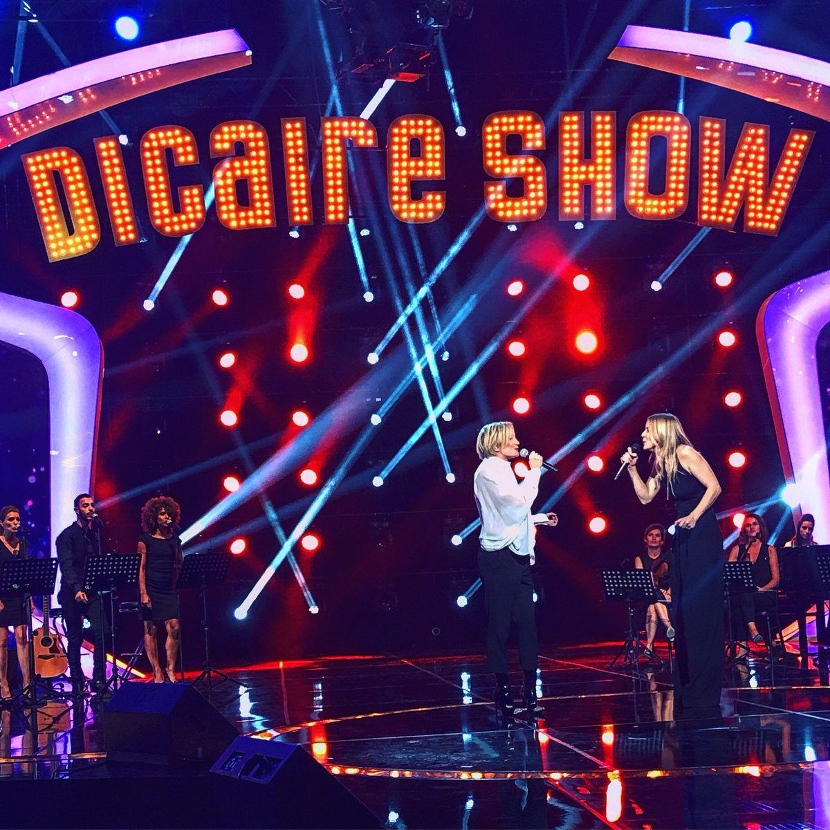 DiCaire Show - Mardi 01 Novembre  2016 - France 2 CubLbqBWIAAaG1h
