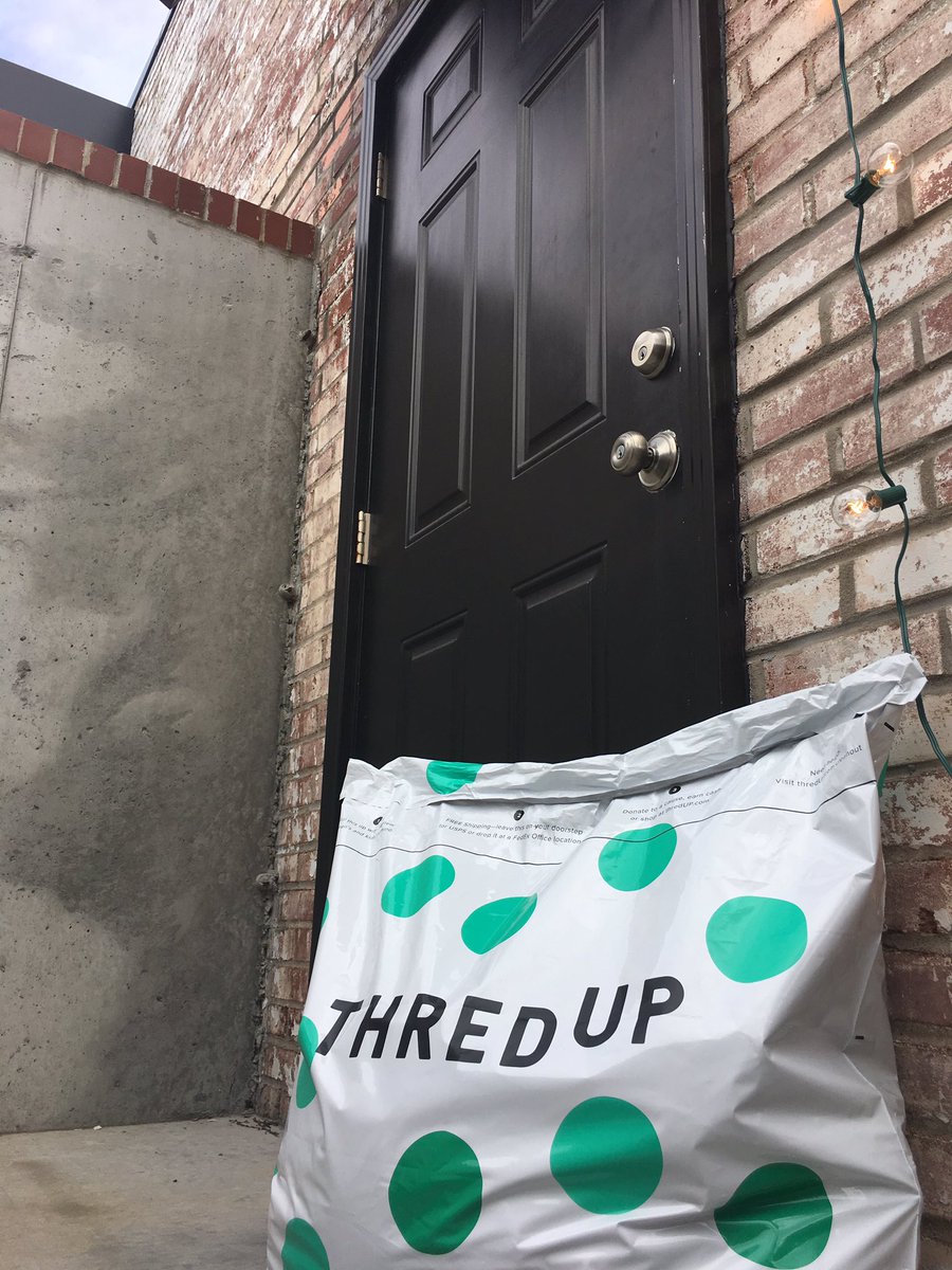 ToniKeesee's tweet photo. Thanks for helping me lighten my load @thredUP ! https://t.co/cMOhQBVCAo