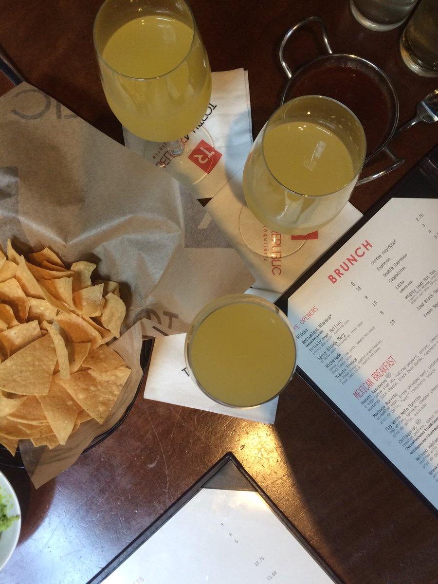 Brunch with Bottomless Mimosas yesterday at Tortilla Republic was delicious!  ow.ly/Trbi3052rV8