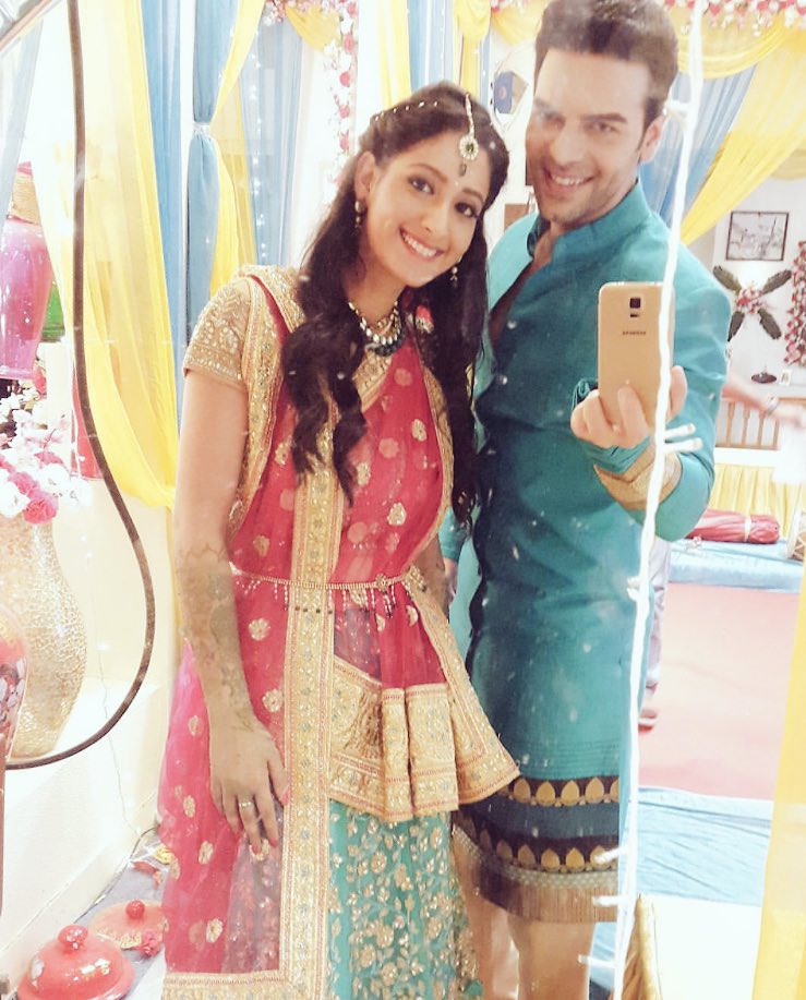 tamanna28021992's tweet photo. @shivyapathania @SanjayRGagnani best brother sister duo👌u both share great compatability #beautifulrelation.. 👌😊 https://t.co/2JEuGRpfmM