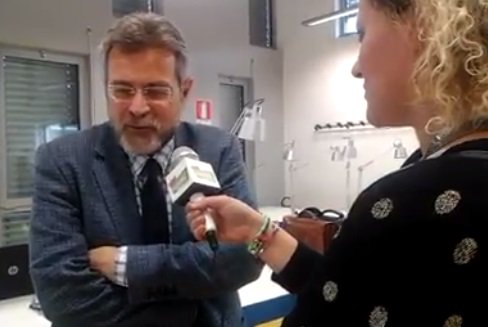 lavoradio's tweet photo. #BLU2016 Aldo Corcella dell'@UniBasilicata: La sfida è provare a sviluppare un'educazione alla rete https://t.co/i86O2GnqgP https://t.co/cxUsChJlcc