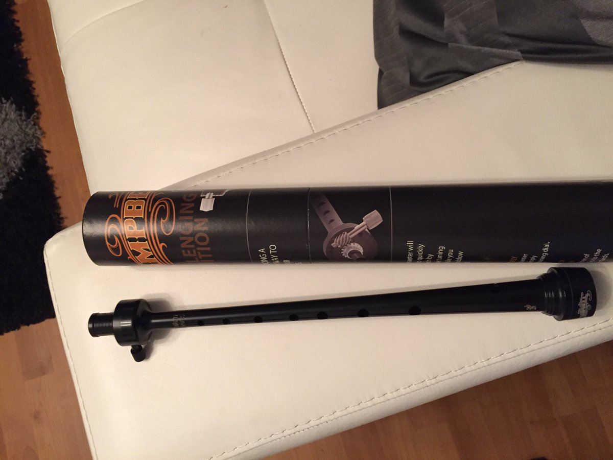 DougieThePiper's tweet photo. Thanks to Kyle Campbell at @CampbellBagpipe for the chanter. Can't wait to put a reed in it! https://t.co/Oq5tusSRtK