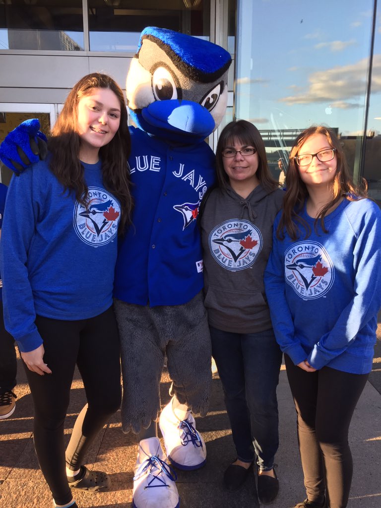 Go Jays Go!! #ourmoment all the way from Thunder Bay 💕🤘🏼👍🏽