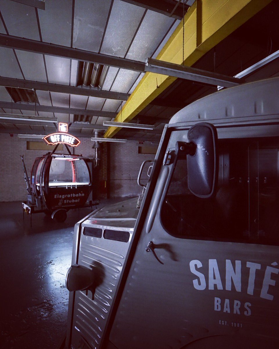 Sneak peak 👀 #mobilebar #gondola #offpiste