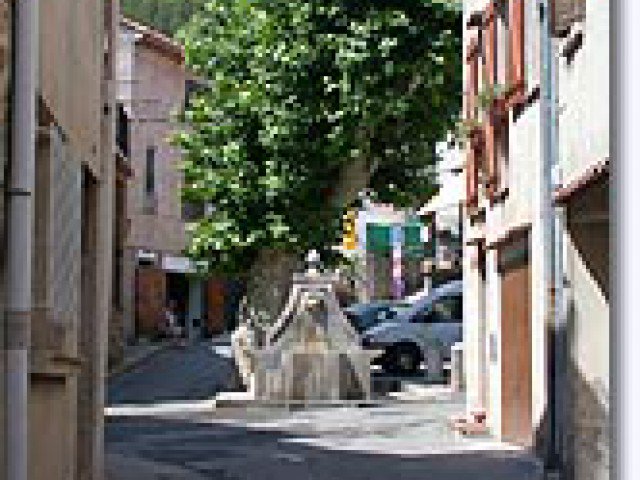 agence_i's tweet photo. Nouveau: A vendre - Appartement - Cuers (83390) - 3 pièces - 58m²: https://t.co/ONT6hS4bps https://t.co/jnQJ8adcdw