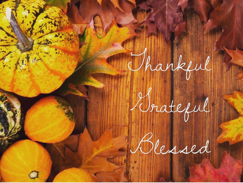 LaCachetteSpa's tweet photo. Thankful everyday. Blessed beyond measure. Happy thanksgiving everyone! ❤️️🍁🍂🍗 https://t.co/KE6qI0qXlq