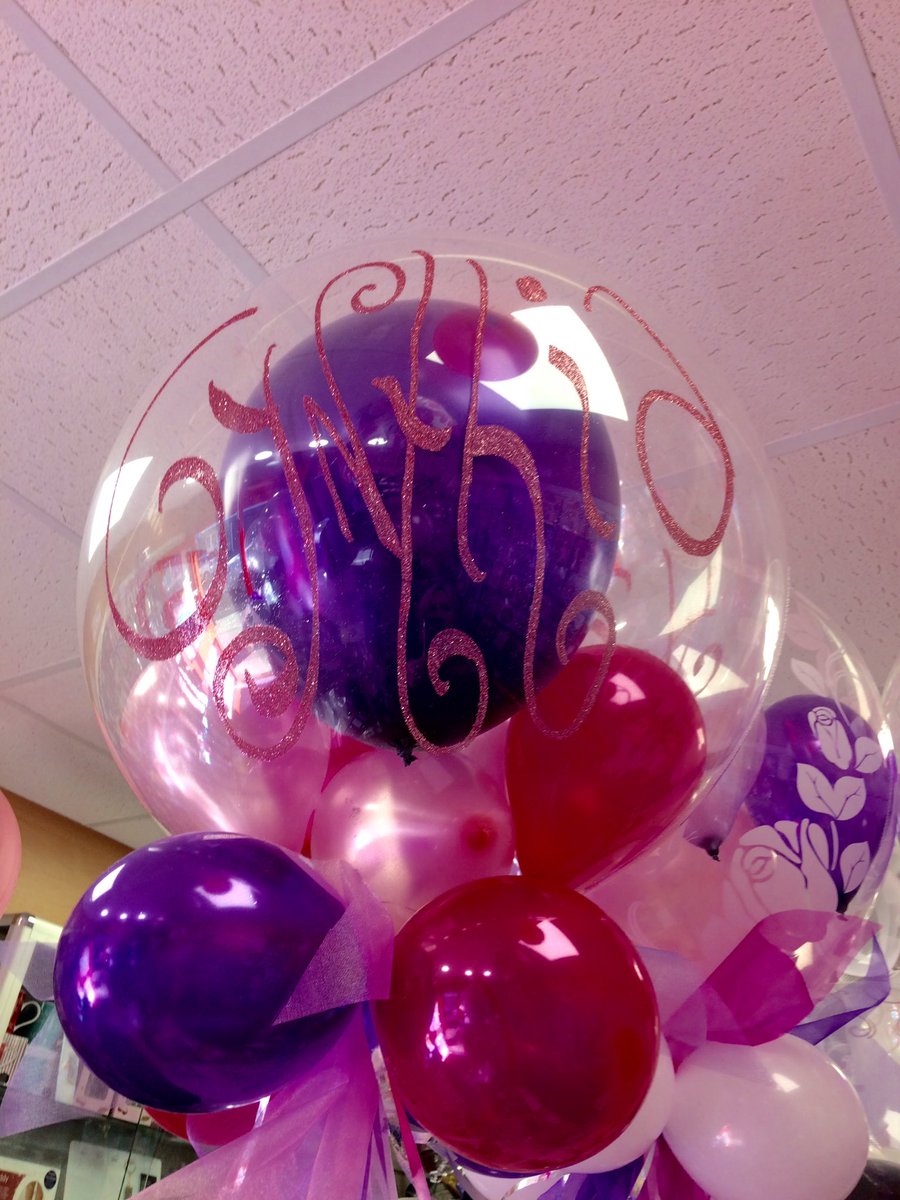 fromtheheartRED's tweet photo. Beautiful colours for Cynthia's 70th. #fromtheheart https://t.co/T9nqdJp2Yw