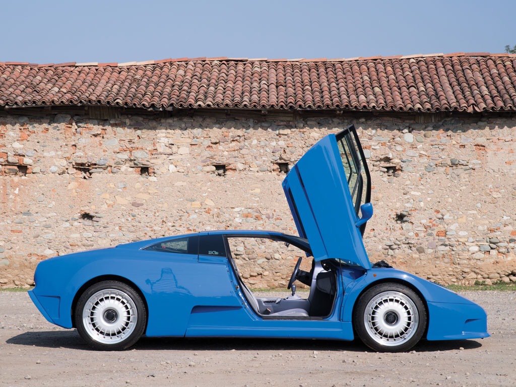 CarWaffle's tweet photo. OMG - #Bugatti EB110 GT heading to auction with NO RESERVE!!! 🙀 https://t.co/NEO9txzK3X https://t.co/wIJEgzHlfS