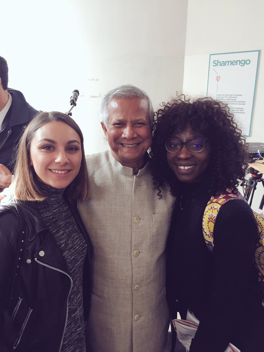 EnactusEsce's tweet photo. L'équipe Enactus ESCE avec le professeur et prix Nobel de la paix Muhammad Yunus, créateur des microcredits et de la microfinance! https://t.co/vBfO9aFWmS