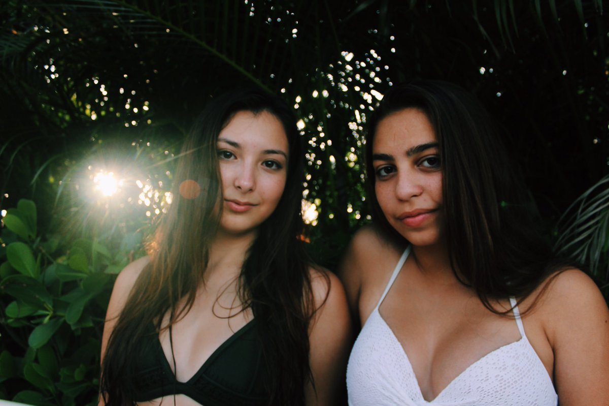 _flodancerr_'s tweet photo. happy birthday alpha❤️🎉love ya girl #L17 #moonlightpack https://t.co/L9K3bhsWKr