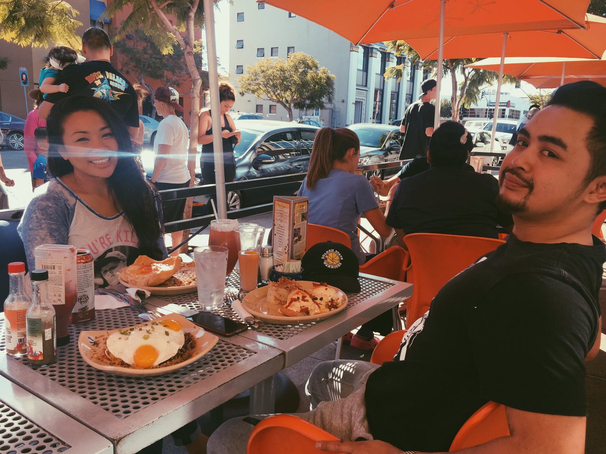 andrewsalvatin's tweet photo. 🍹🍷🍹 #snoozeAM https://t.co/w2rWyQqK3R