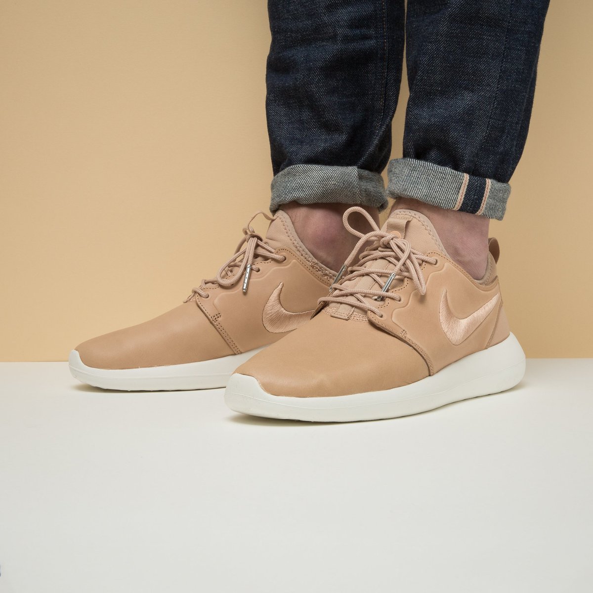 nikelab roshe two leather