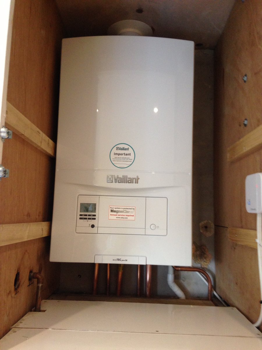 pdinstallations's tweet photo. But I can fit you a lovely new shiney Vaillant.Happy customer! https://t.co/c3kv1XPlJs