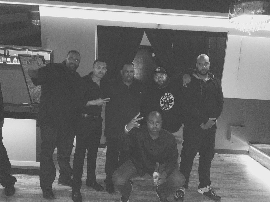 3rdLevelEMG's tweet photo. Salute to the homies! #3rdlevelEMG https://t.co/yZh0WIS97W