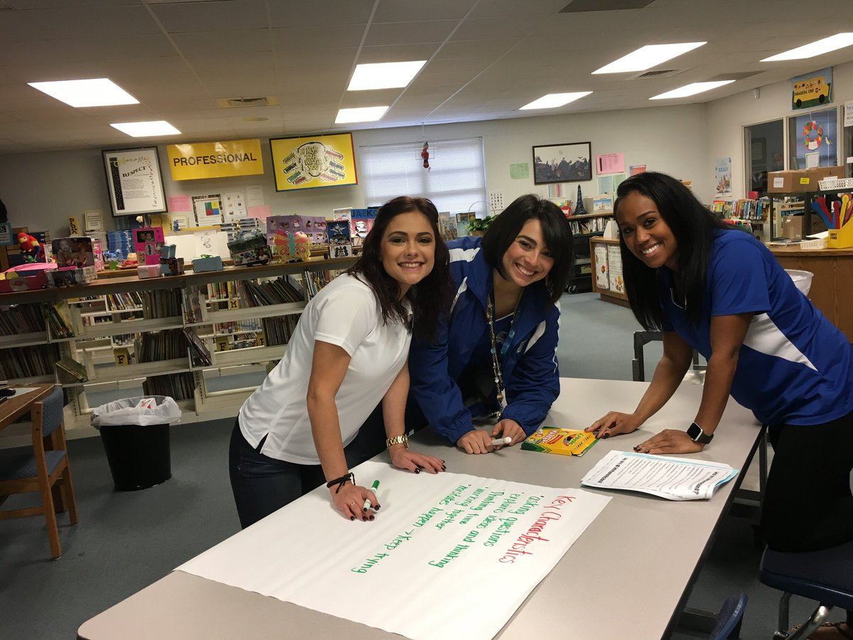SolmariaBds's tweet photo. #pisdmathchat #pisdmathematics #2nd9weeksPD2016 #hancock https://t.co/gXcoOk9Kgu