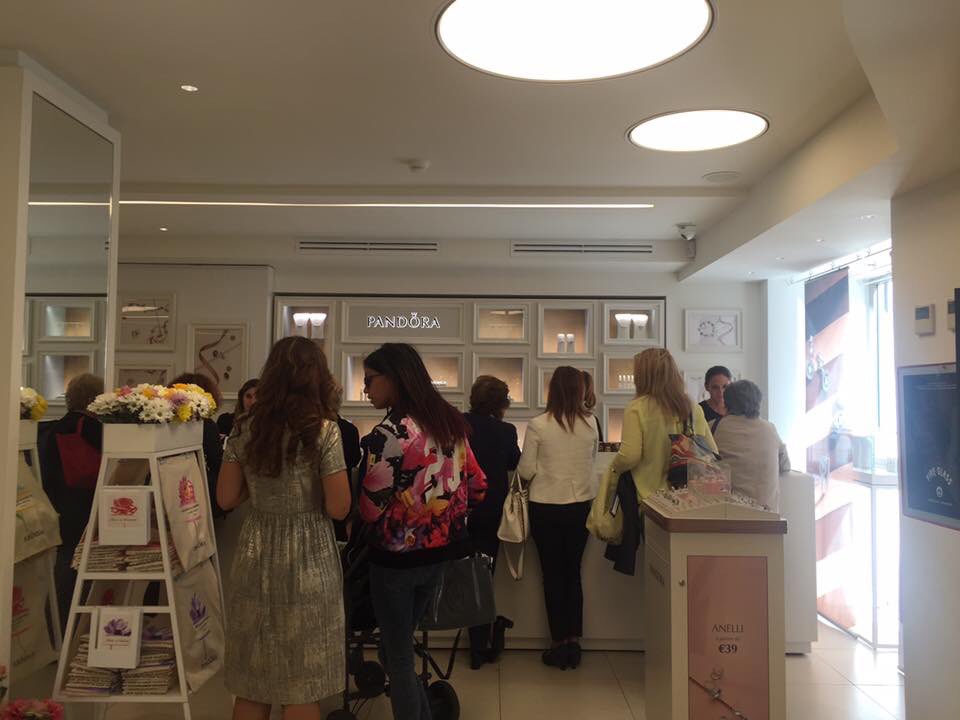 ScintilleJ's tweet photo. #CelebrationDay #pandora https://t.co/PITaorJGud
