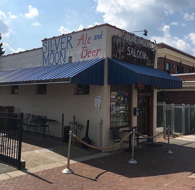 Silver Moon Saloon tweet media