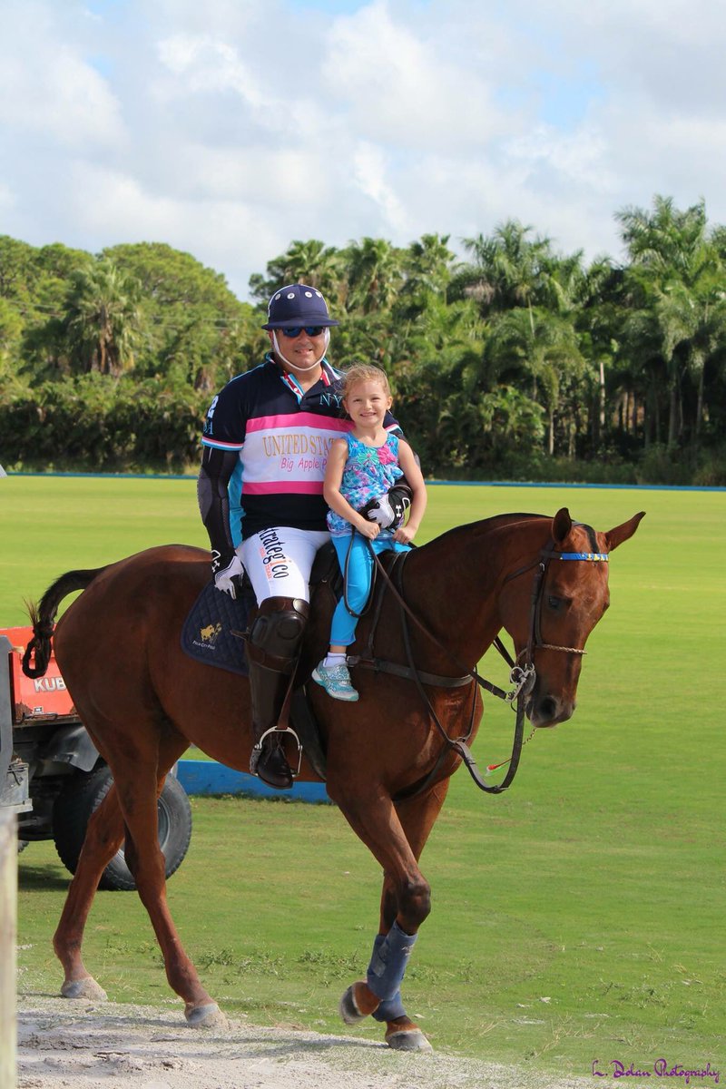VaBene_style's tweet photo. #polo  #style @whattowearpolo @polostar247 @PoloMagazineArg @poloballs @Hermes_Paris @USWomensPolo @uspoloassn @PB_Chamber @equestrianhour https://t.co/k7A9Wia6Oq