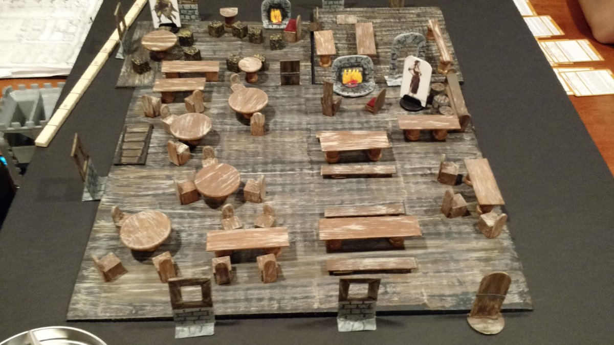 2ndLevelBard's tweet image. Setup for last Friday&apos;s #DnD game, before all hell broke loose in the Inn of the Last King. #nerdcrafting