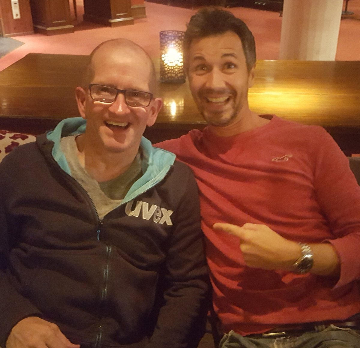 danhonour's tweet photo. It's not every day you get to meet a ski jumping legend :-) #soarlikeaneagle https://t.co/9H938B4NMv