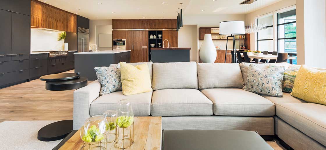 AssetAvenue's tweet photo. Learn why staging your fix and flip is a worthwhile investment. https://t.co/WY0KlwBKzA https://t.co/nGe4s2BygN
