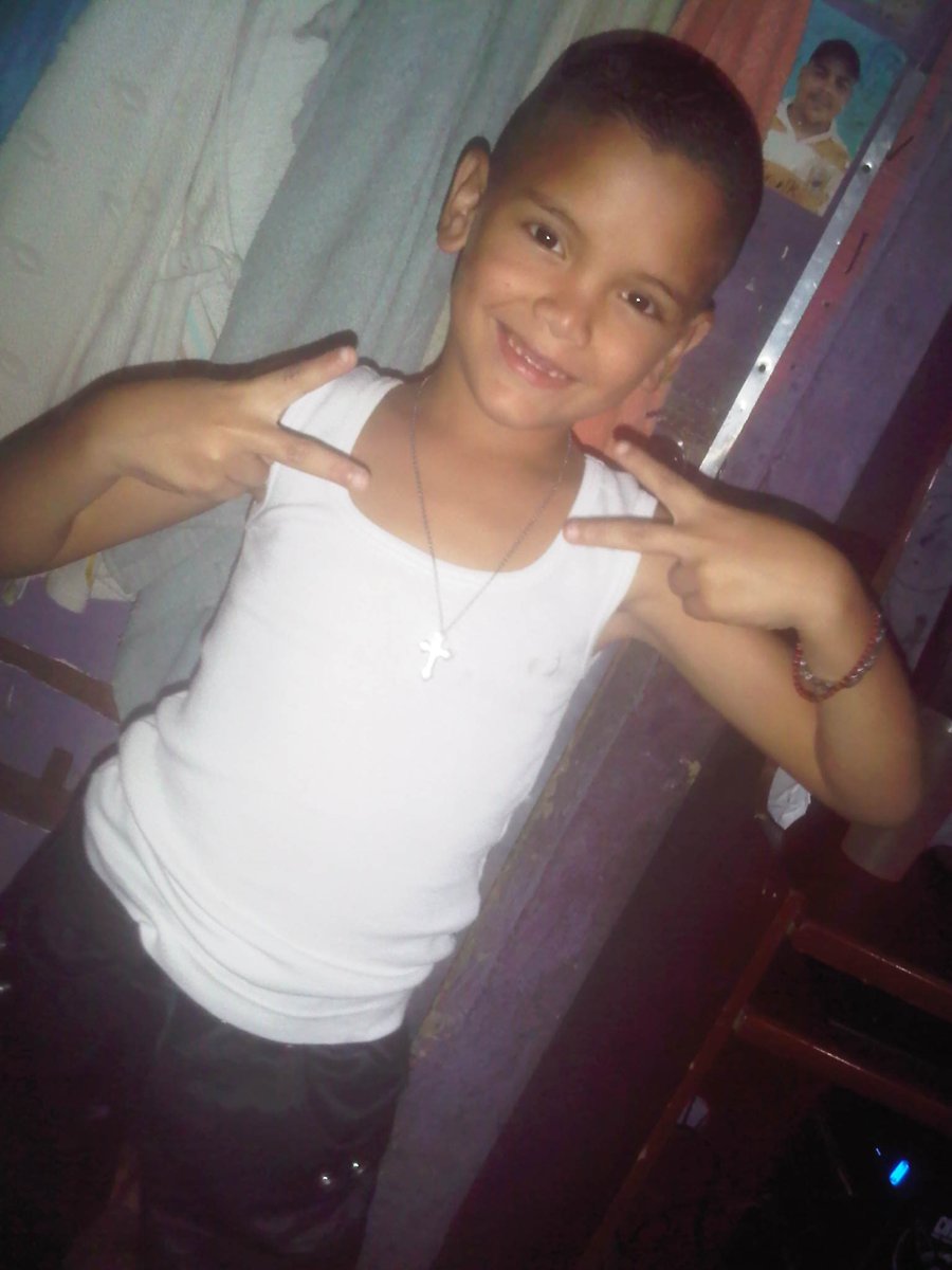 YoletzyA tweet picture
