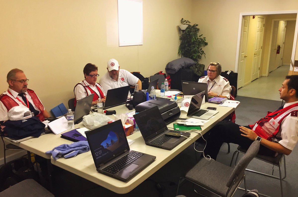 SalArmyAOKEDS's tweet photo. Disaster teams from @SalArmyAOK work together to coordinate the response in Georgia. #HurricaneMatthew https://t.co/3sDSJfSArj