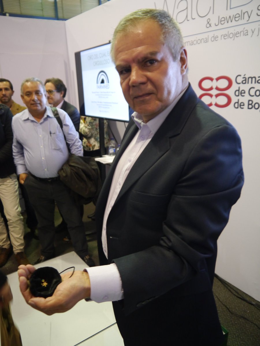 responsiblemine's tweet photo. La Iniciativa #Fairmined estuvo en la feria #WatchBo en Bogota. Para más información sobre el#OroFairmined visita https://t.co/xjSJM5Logj https://t.co/tYN3Ci2b2v
