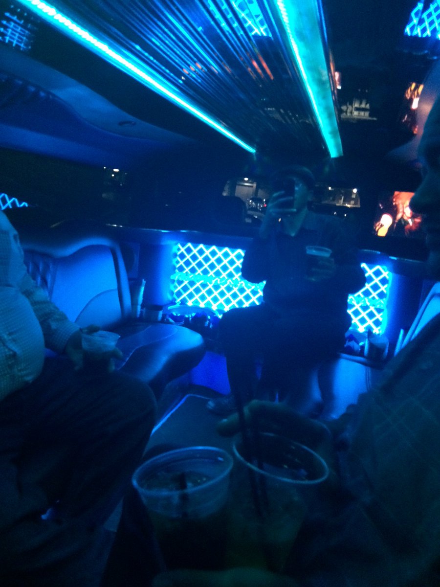 D1VERSITYENT's tweet photo. When the #director is always ready @Diverse_Prod and #diversityENT stay in focus #247 #SameSpot #MistamuthaphuckinSPELZ #OGTRANCE #DEKLICK https://t.co/axWPQ6XJw3