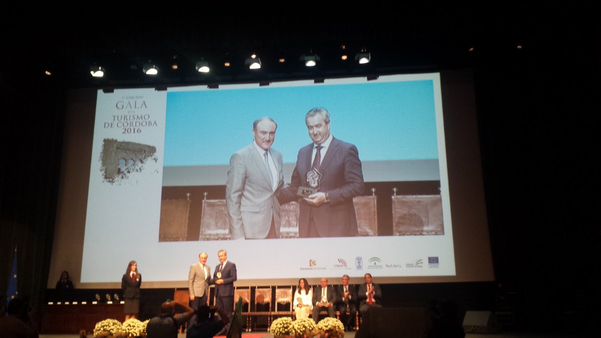 Recetas_lola's tweet photo. #7edicion Gala del Turismo #Cordobaesp Premio Mejor web turística @Cordoba a la Carta. Enhorabuena @acviajes @lasaritalb @dipucordoba https://t.co/GHktsMAPyt