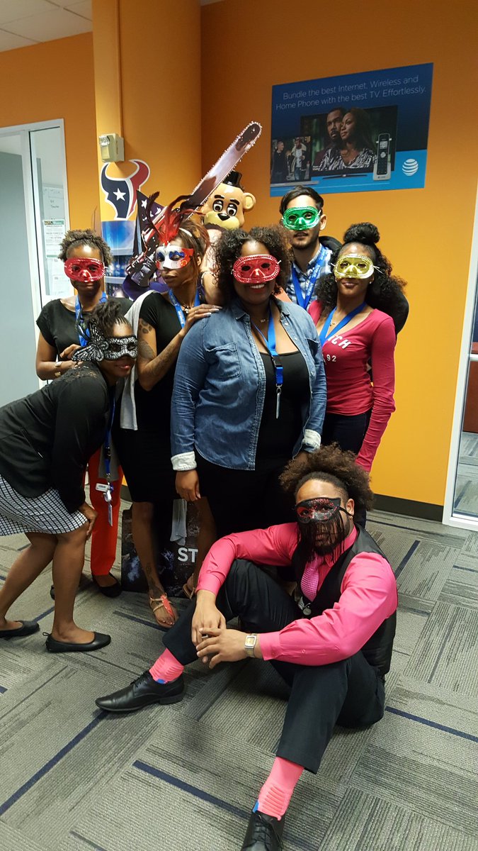 SGS_HoustonATT's tweet photo. Team Taz: part 1 #HTGAWMweek #teamhouston https://t.co/8uKdPmvvtP