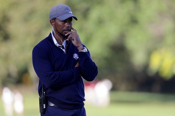 SkySportsGolf's tweet photo. Tiger Woods has delayed his return to the #PGATour and has pulled out of the #SafewayOpen: https://t.co/1DwvTo7DMx #GolfOnSky https://t.co/OdOnUCRClY