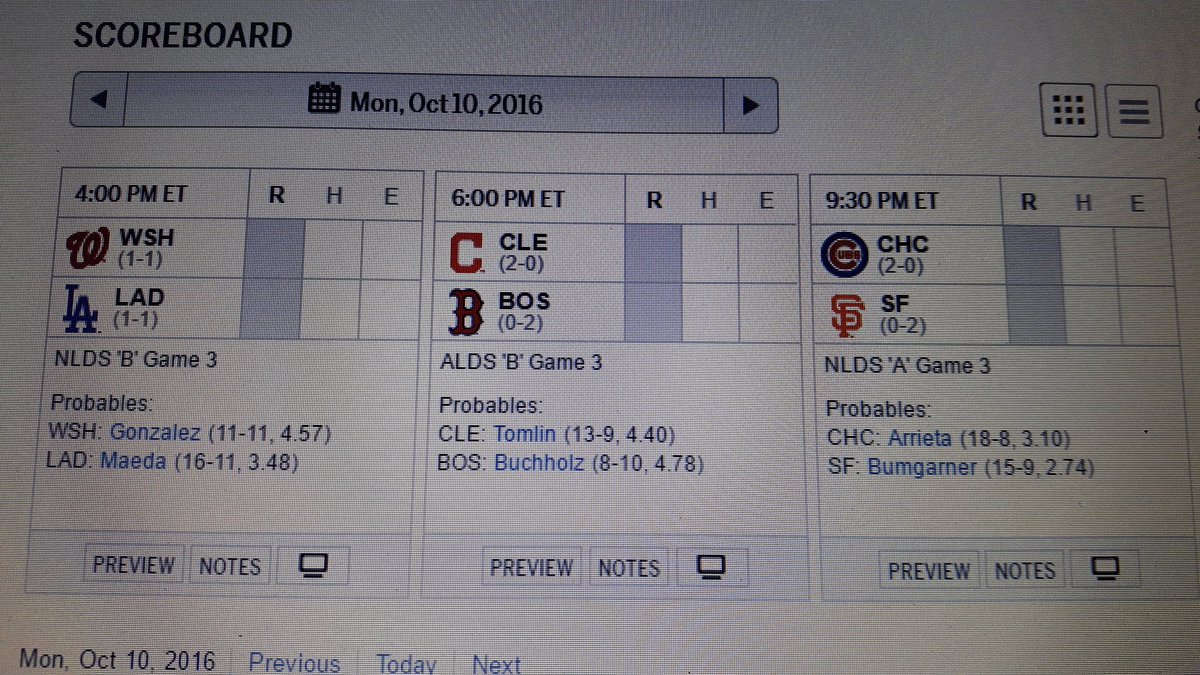Sinker44's tweet photo. Great way to spend #Thanksgiving holiday. #MLBPlayoffs https://t.co/y3wVDOSRkY