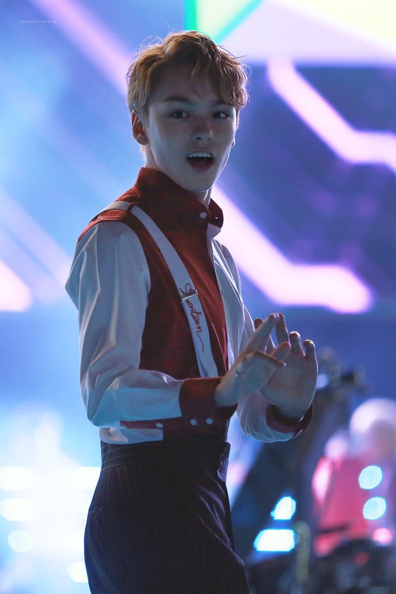 SeventeenPics's tweet photo. https://t.co/zM3RXiNOAX