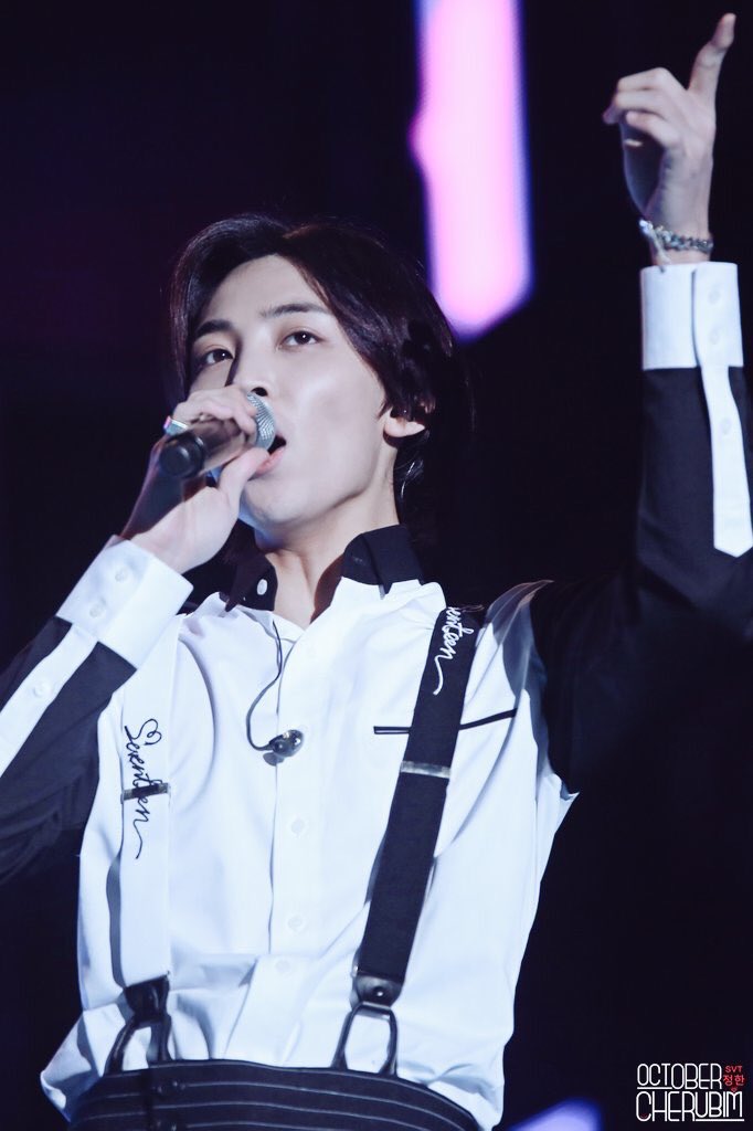 SeventeenPics's tweet photo. https://t.co/HhQT1FMmzl