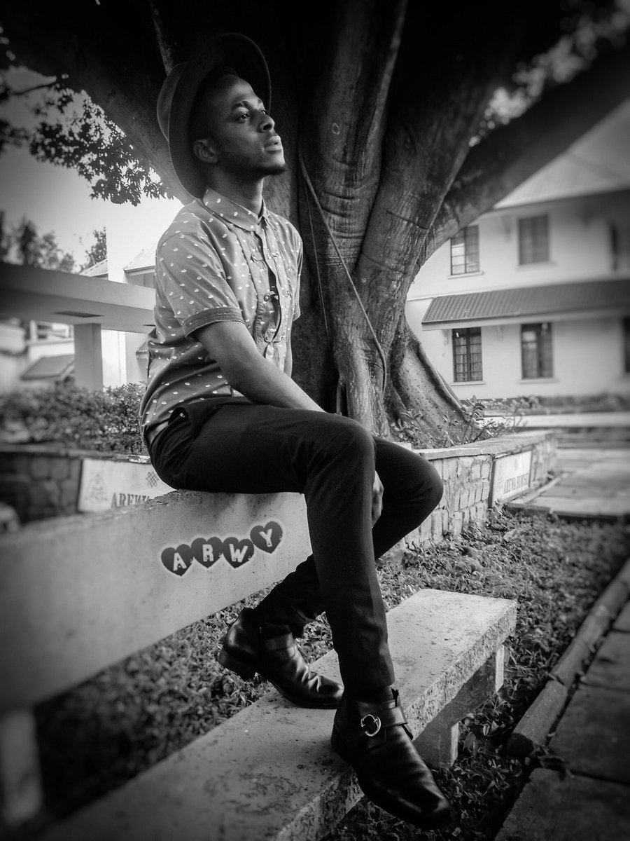 YeashaMedia's tweet photo. #ARWYhotography #ARWY #AtRandomWithYeasha #model #malemodel ##arewahouse #kaduna #nigeria https://t.co/HUQ1NvVTjQ