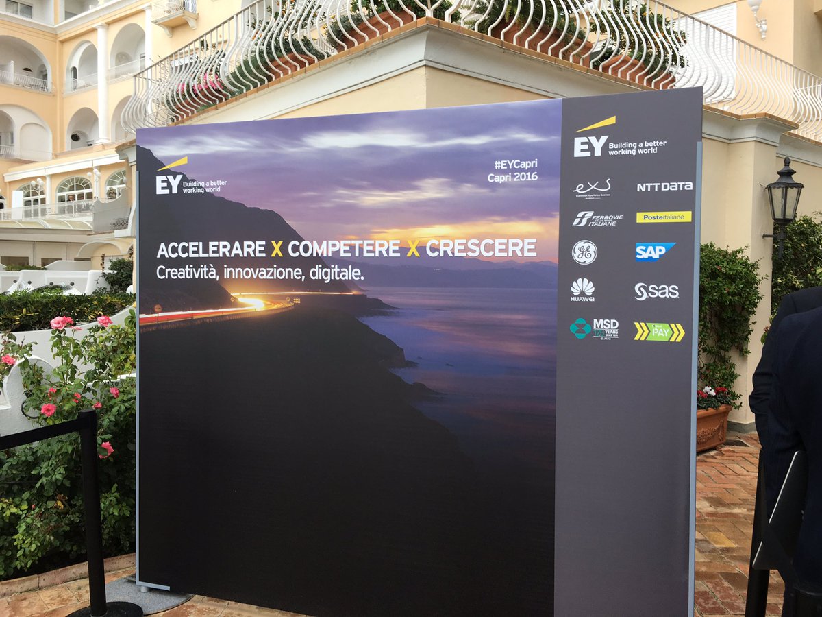 Woman3: #thePowerofThree si impegna a confrontare nuovi modi di lavorare in un sistema aperto fondato su collaborazione e comunicazione.