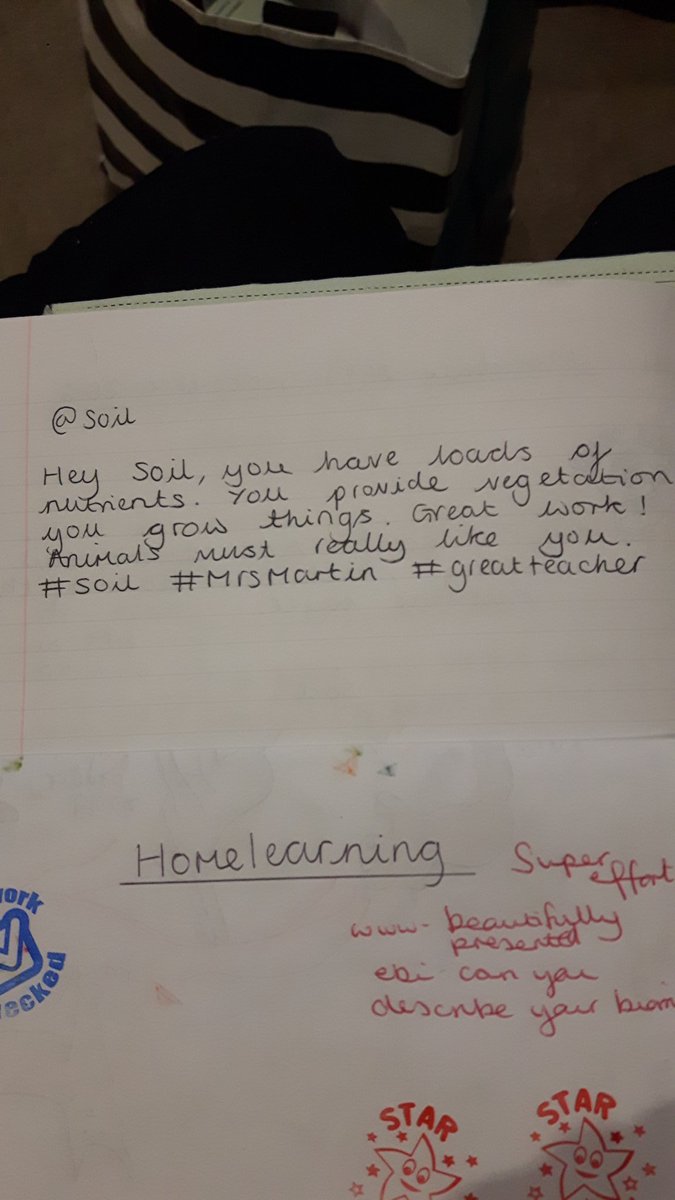 geogsquad's tweet photo. The soil experts! super Erin! #Geographersofthefuture #super9EE https://t.co/mCXBphPBgB