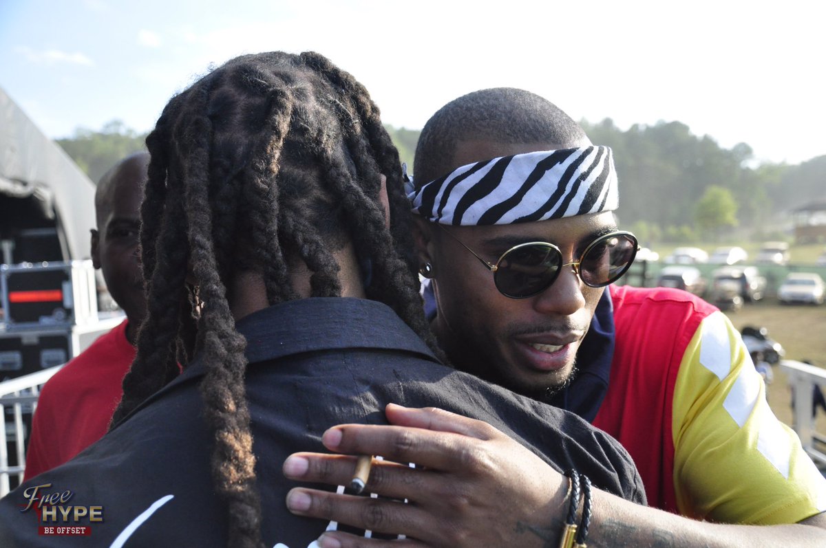 Freehype_'s tweet photo. 📸: @tydollasign &amp; @bobatl at the #ManyRiversFest https://t.co/zeQXTNubHh