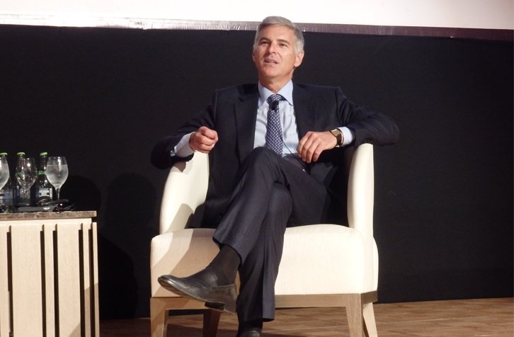 CostarHotels's tweet photo. ICYMI: @HNN_Steph talks with Chris Nassetta at @HiltonWorldwide about company's spinoffs & more #SAHIC2016 https://t.co/OZj4J9Xj9k https://t.co/R3Mwuq7C0R