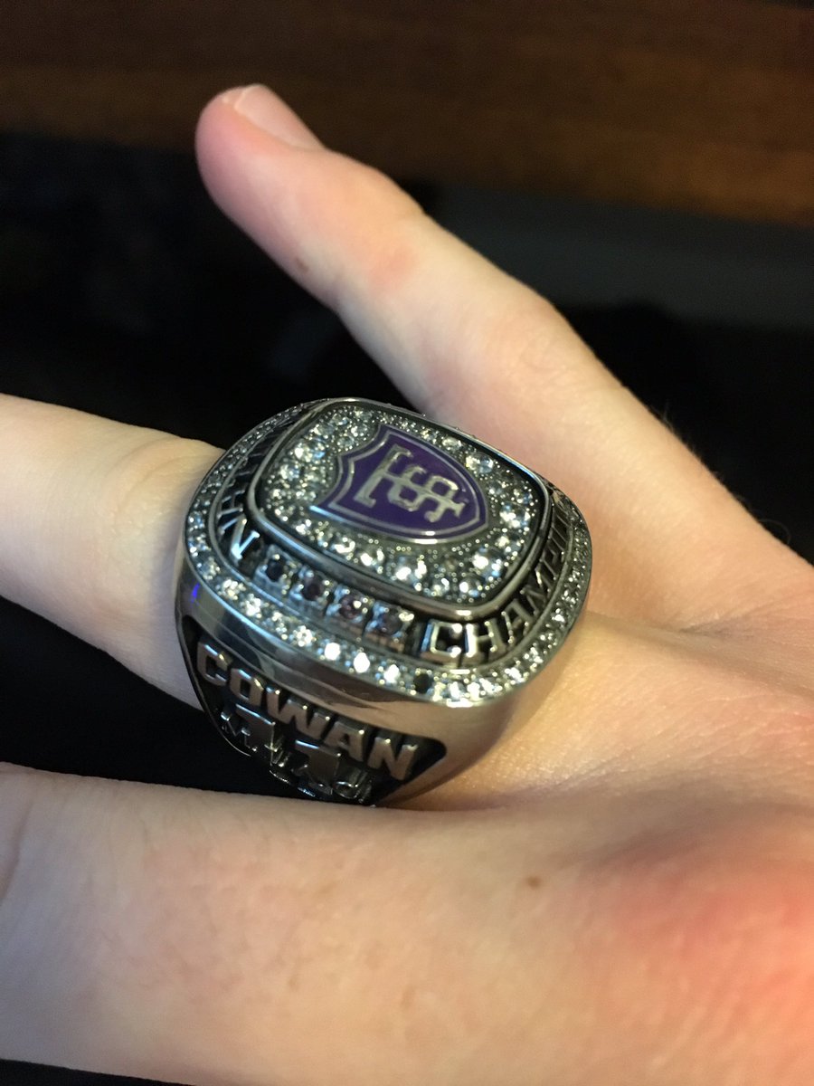 OGHOOPS's tweet photo. Congrats to OG Alumni @dcow21 and his 2015-16 @USTTommiesMBB squad...recently awarded their National Championship Ring. OGHOOPS proud! https://t.co/ECJiNYxqL3
