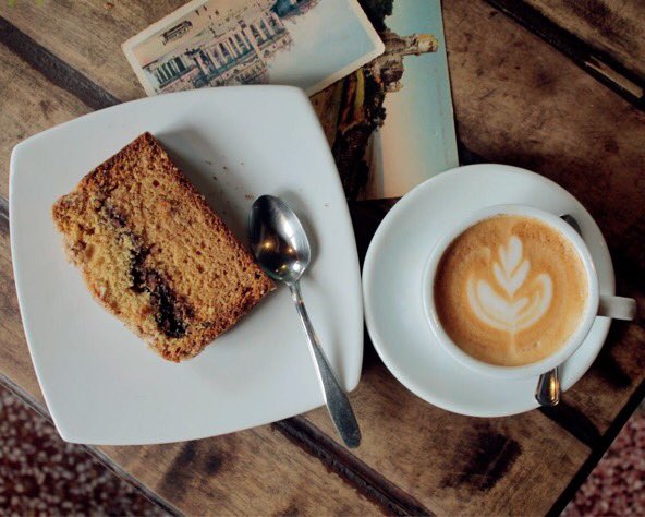 Es la tarde perfecta para explorar nuevos sabores. •Coffee Cake y un Dulce Amor• #AtteCafé #Maracaibo