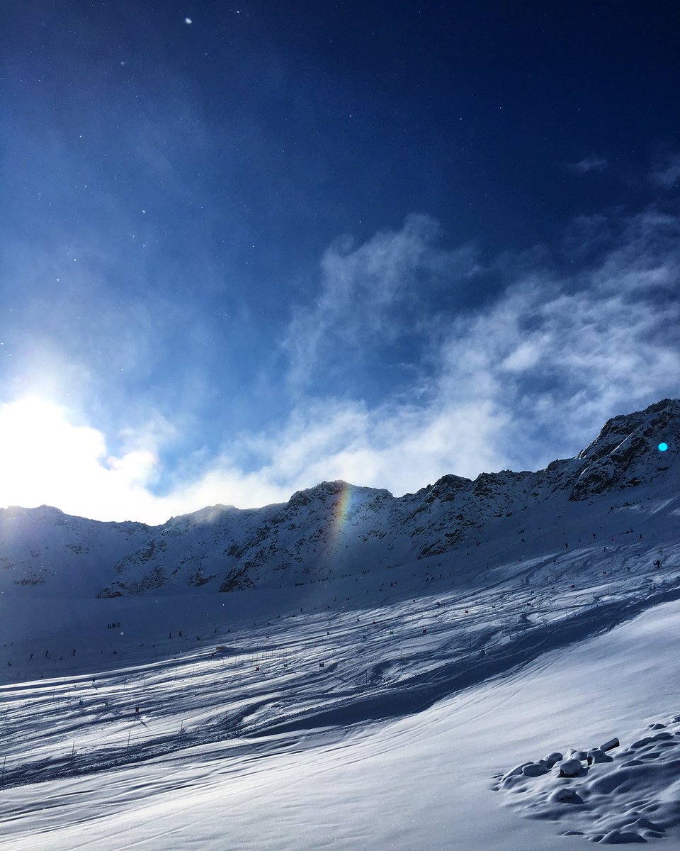 FedeBrignone's tweet photo. Mmm.... I think winter arrived here!! ❄️❄️ #brrrr #wearefisi #neve #primanevicata #senales #backonsnow https://t.co/JrDAHUwVvd
