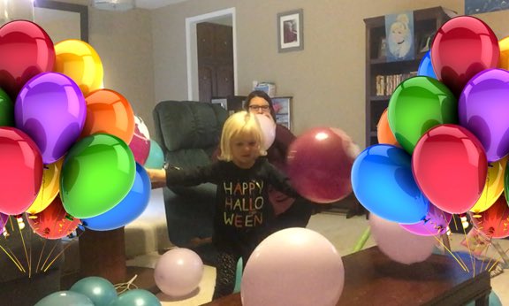 DailyRossVlogs's tweet photo. PARTY PREP DAY! (DAY 71) 🎈❤️🎈We get ready for Claire's party! A nice day at home... https://t.co/5yQzg2yJPd https://t.co/PKSH9p8qBy