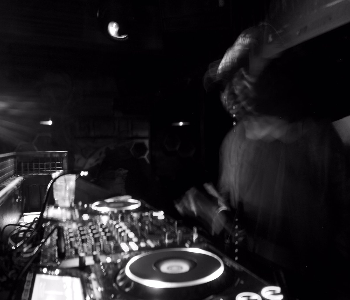 AntonioPyro's tweet photo. #BryanGee @VForever rolling out @ #TheQubeProject over the weekend #BryanGee #DJ #DrumAndBass #Jungle #London #Club #NightClub https://t.co/3MLl3NkxIo
