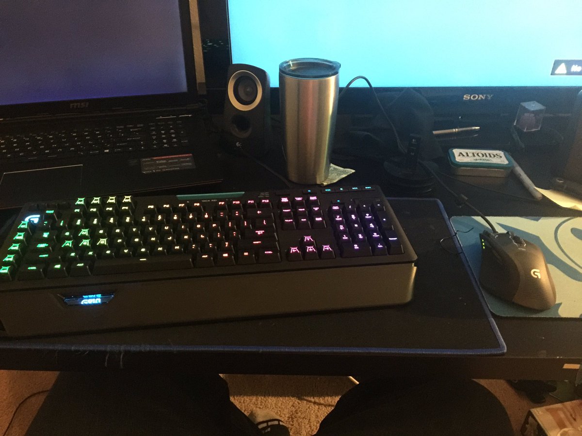 SaintPyre's tweet image. New @LogitechG keyboard to match the mouse. I might need a bigger mousepad.....